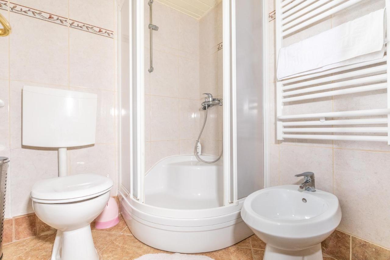Apartmani Nadia Punat Exteriör bild
